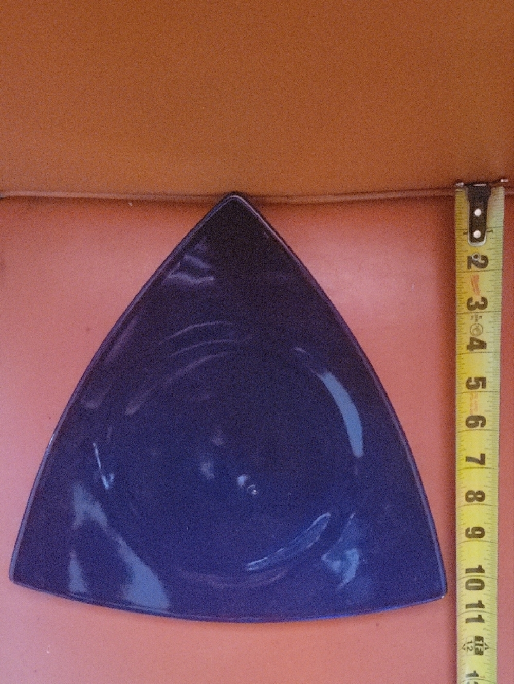 Triangular Ceramic Plate - Picture 3 of 8